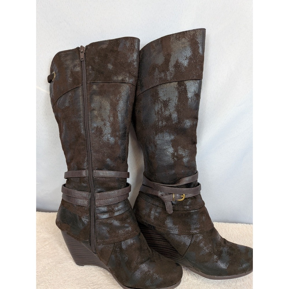 BareTraps Wedge Boots Womens 6.5 M Brown Distressed Faux Leather Darnette‎ Strap
